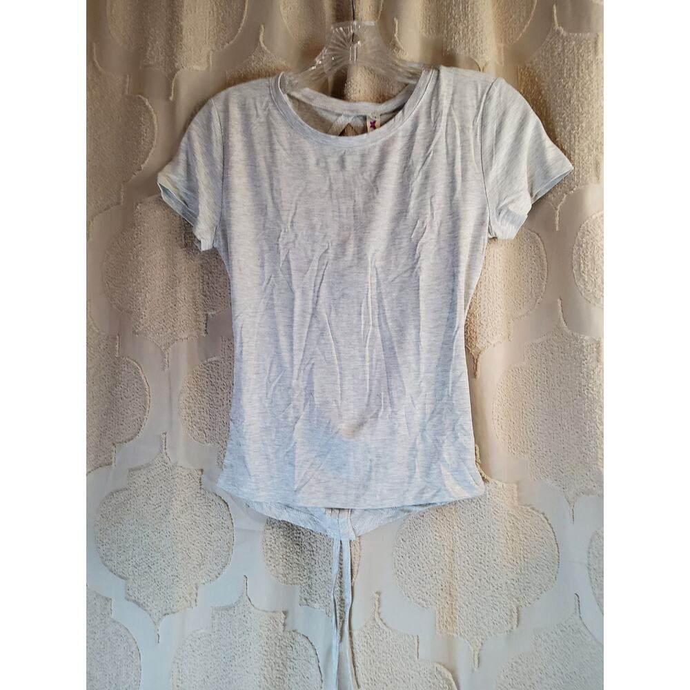#477 New With Tags Women's Darong Gray Short Sleeve Cut Out Peephole Size M